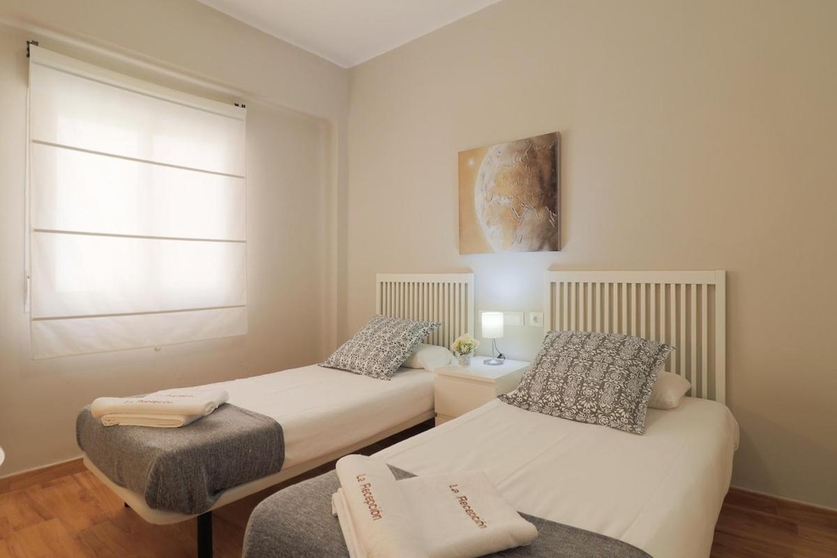 C102 - Huge And Stylish 5 Bedroom By The Center Málaga Extérieur photo